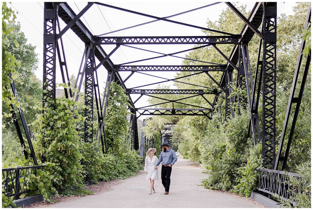 Engagement Session Sweetwater River Bridge