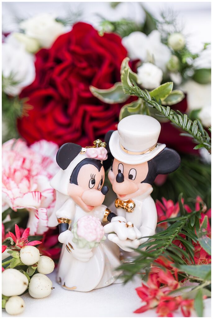 Mickey and Minnie Christmas wedding decor